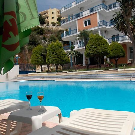 Hotel Dea Sarandë Eksteriør billede
