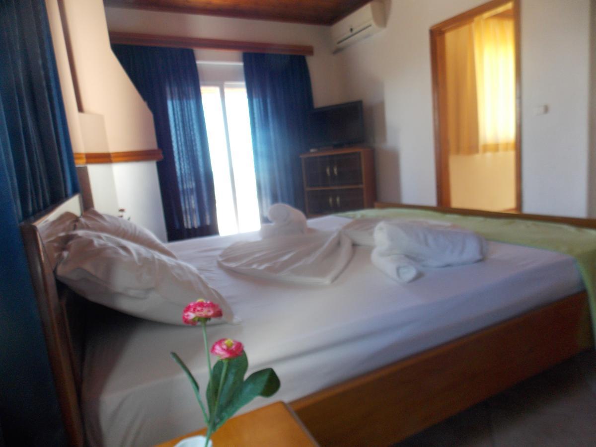 Hotel Dea Sarandë Eksteriør billede